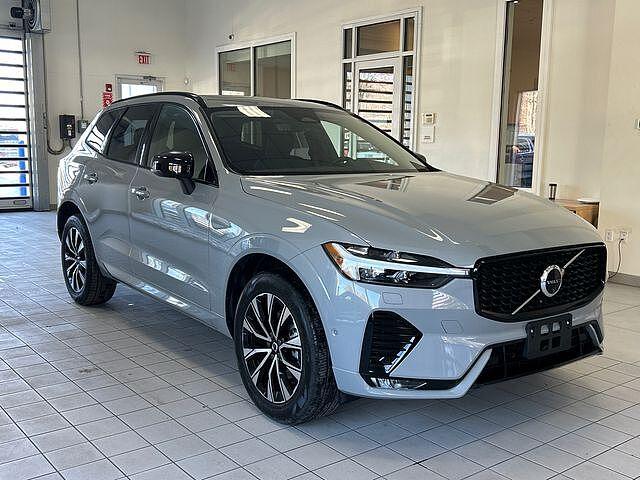 used 2025 Volvo XC60 car, priced at $36,600