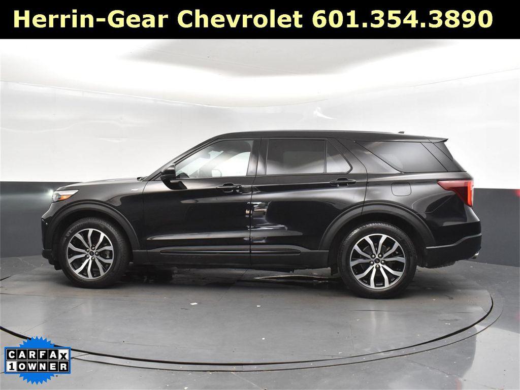 used 2022 Ford Explorer car, priced at $27,000