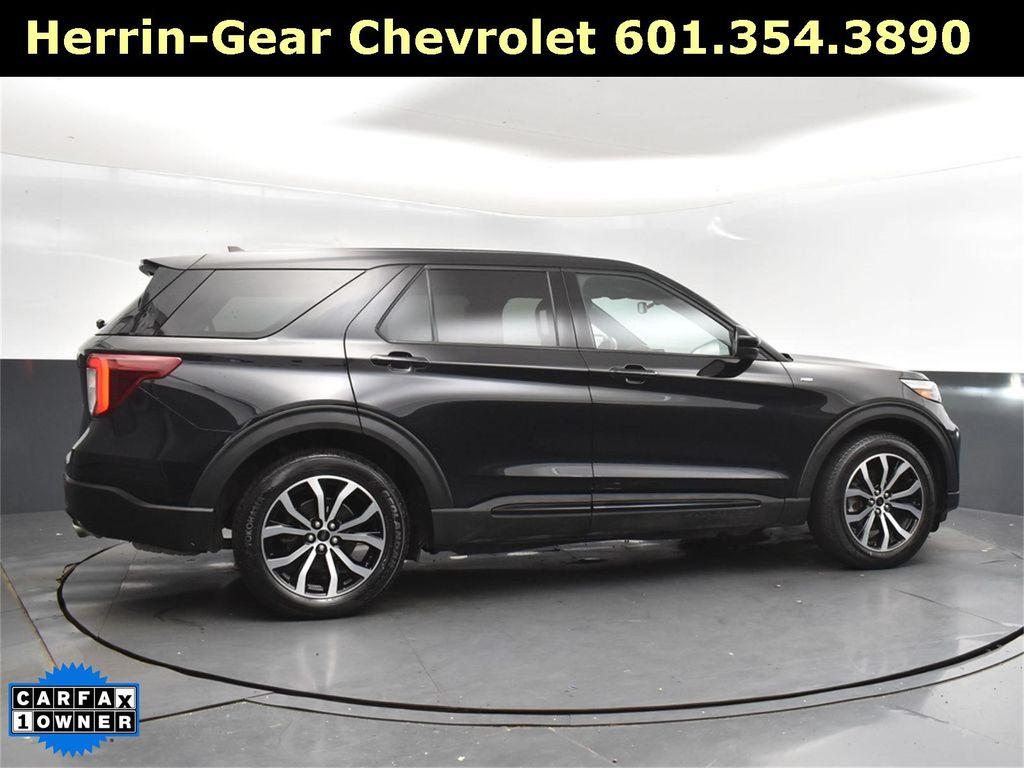 used 2022 Ford Explorer car, priced at $27,000