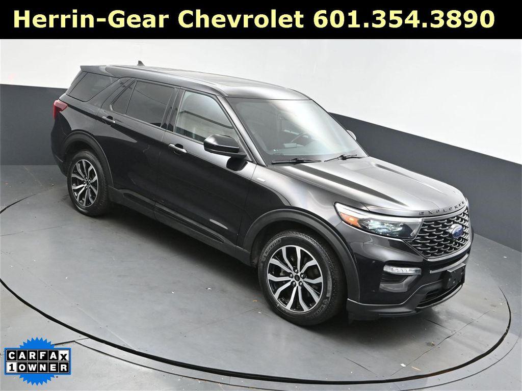 used 2022 Ford Explorer car, priced at $27,000