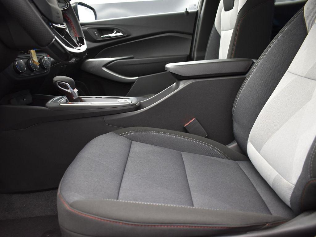 new 2026 Chevrolet Trax car, priced at $26,185