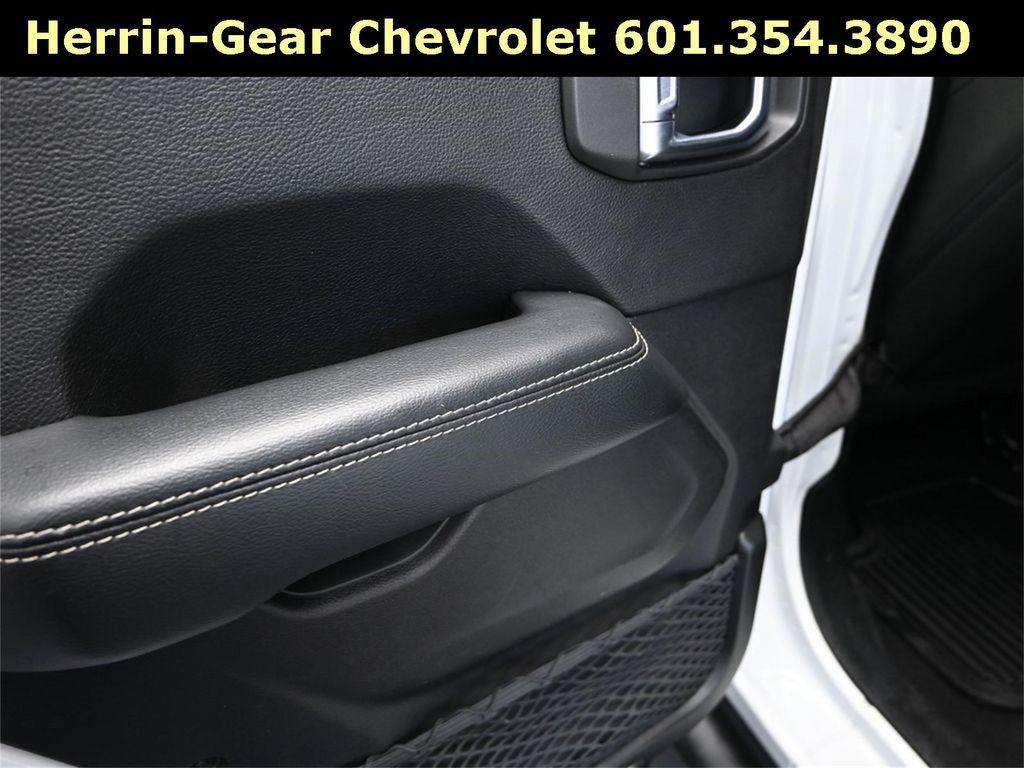 used 2019 Jeep Wrangler Unlimited car, priced at $27,500