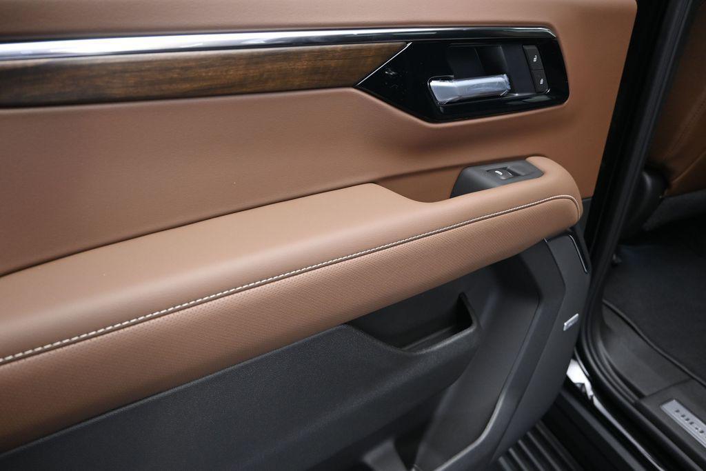 new 2026 Chevrolet Suburban car, priced at $91,130