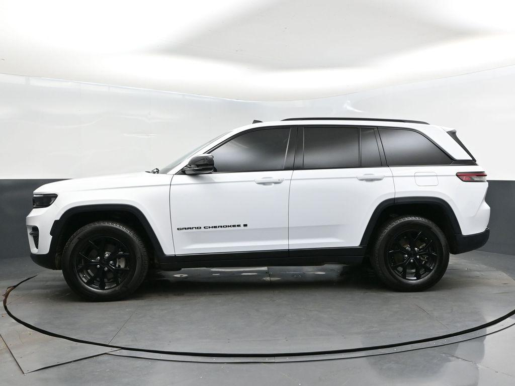 used 2025 Jeep Grand Cherokee car, priced at $33,333