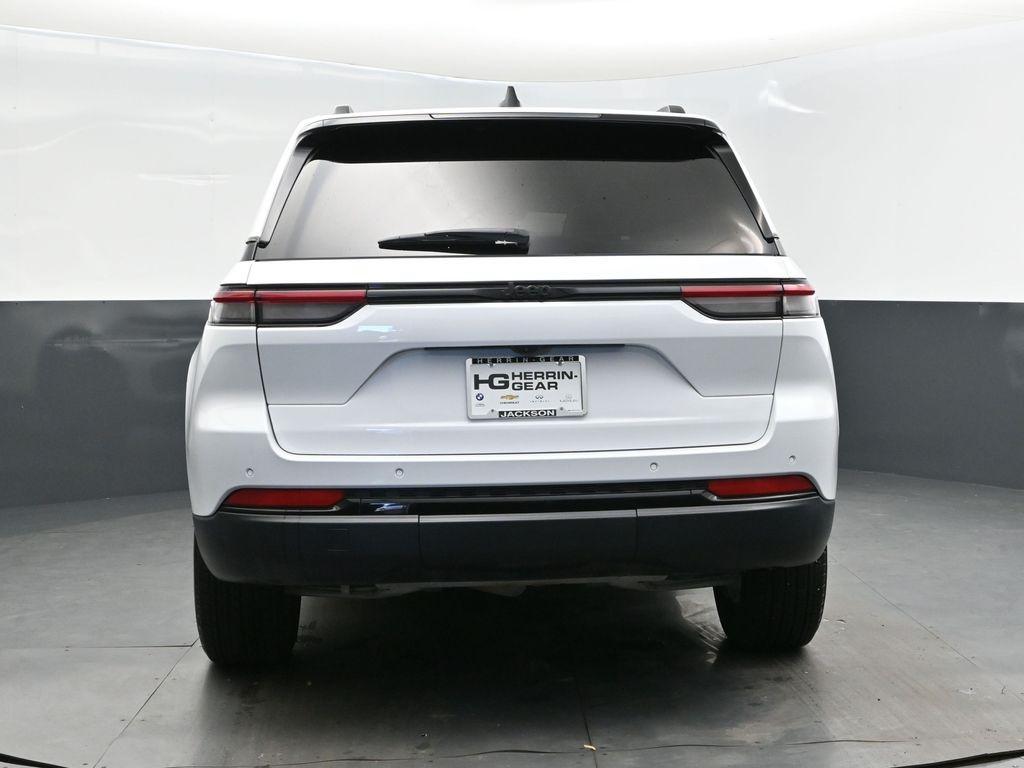 used 2025 Jeep Grand Cherokee car, priced at $33,333