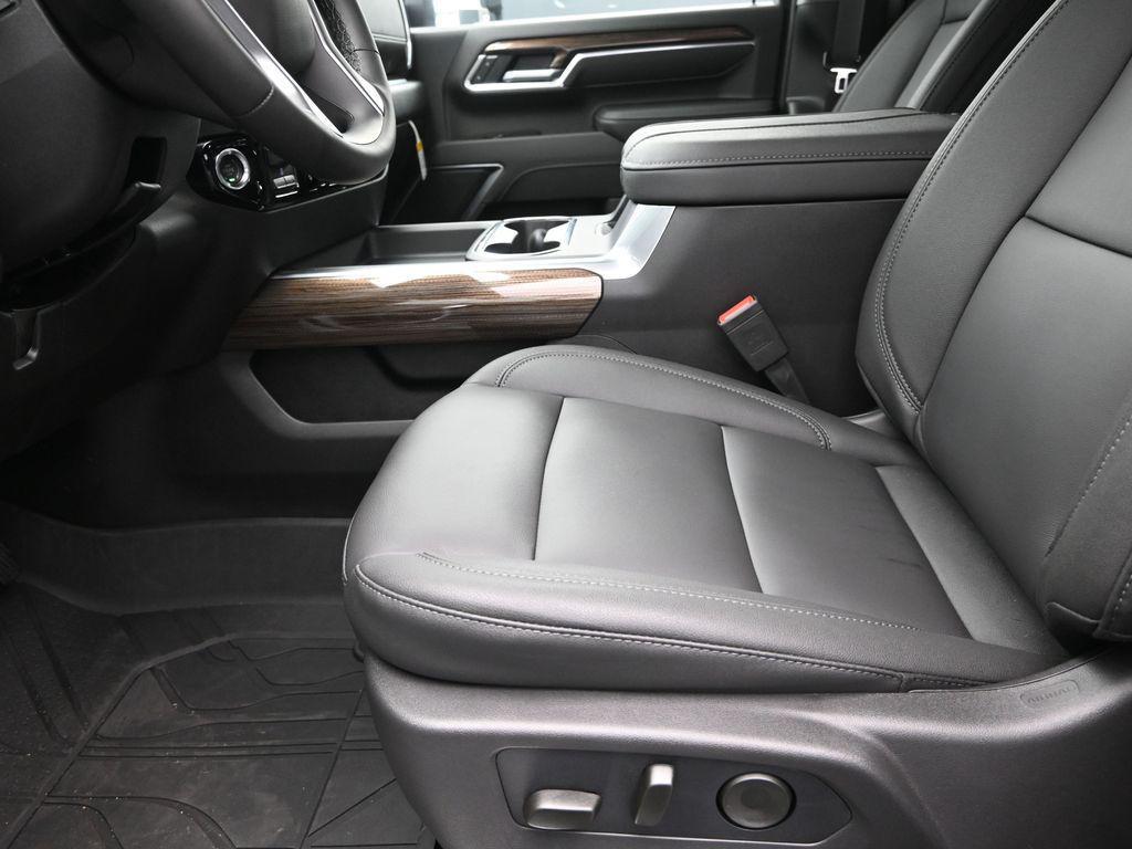 new 2026 Chevrolet Silverado 3500 car, priced at $79,430