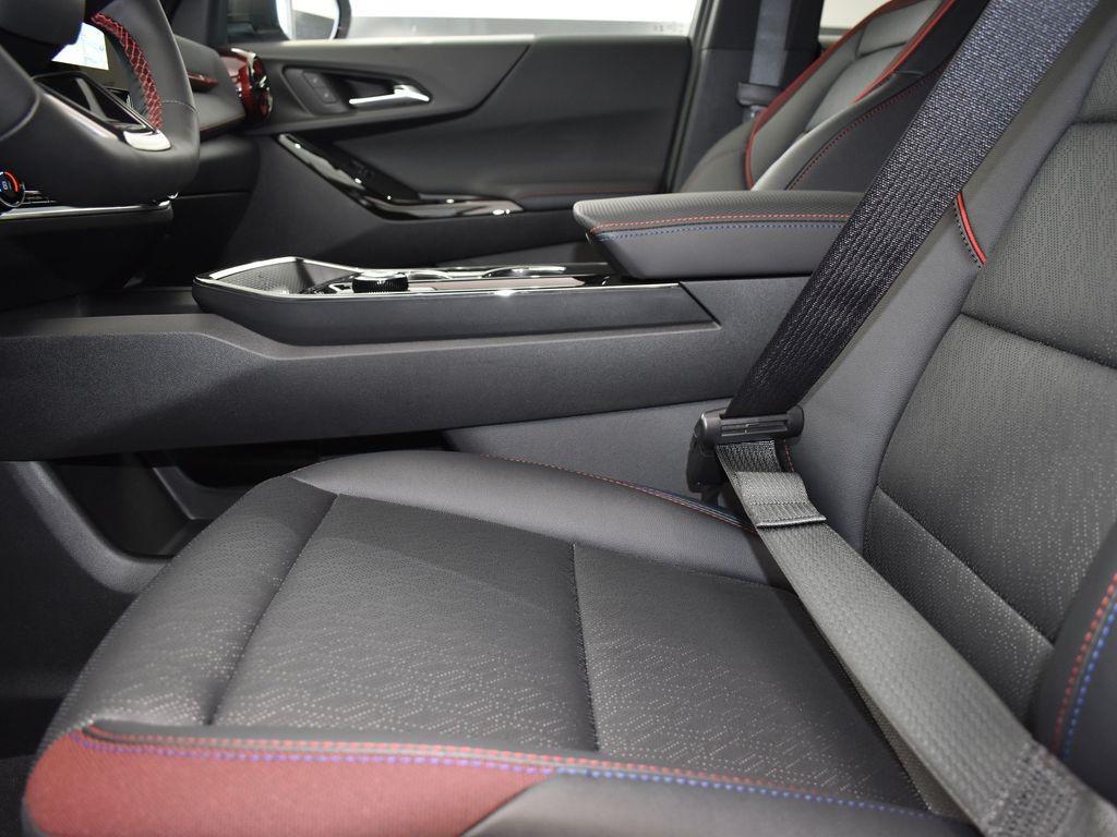 new 2026 Chevrolet Equinox car, priced at $36,590