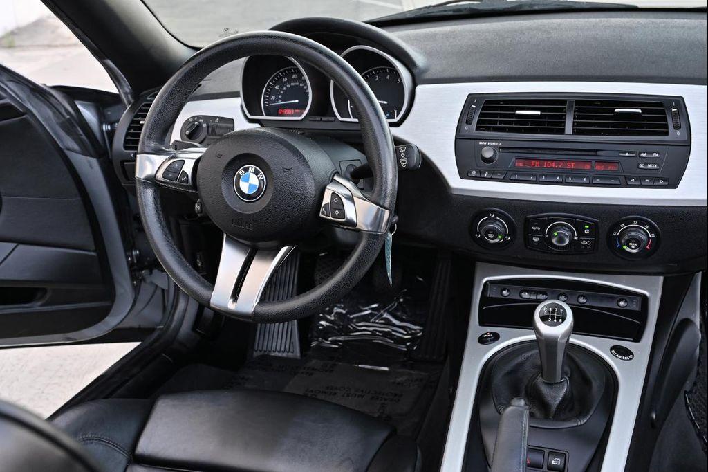 BMW 3 Series view 80