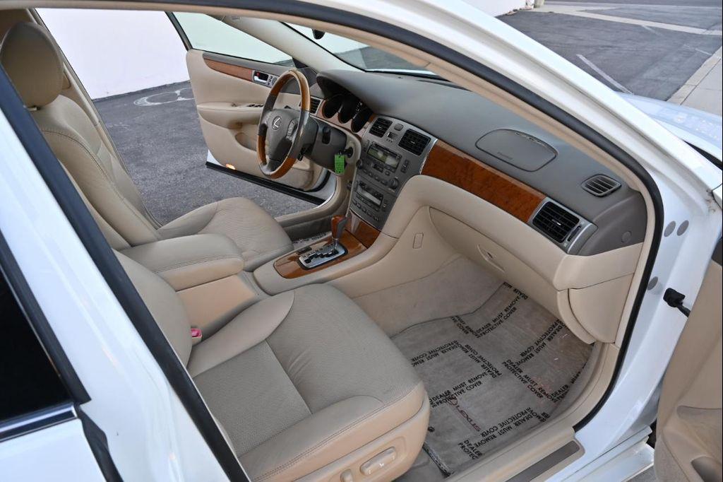 used 2005 Lexus ES 330 car, priced at $10,850