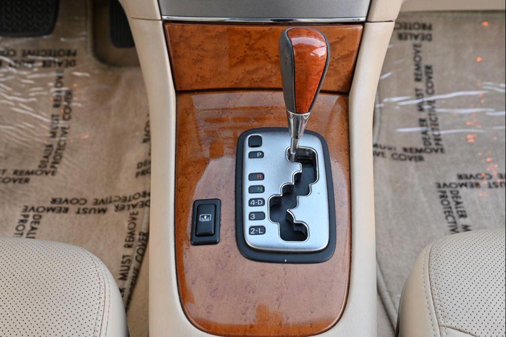 used 2005 Lexus ES 330 car, priced at $10,850