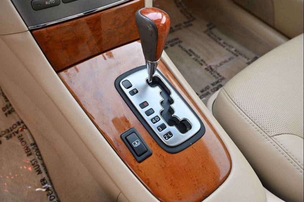 used 2005 Lexus ES 330 car, priced at $10,850