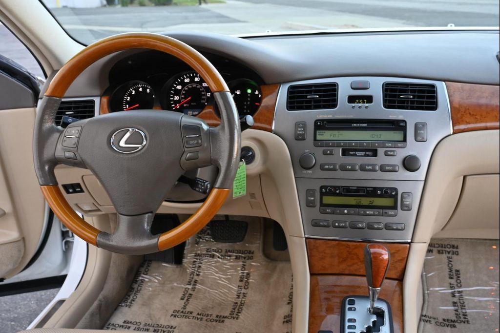 used 2005 Lexus ES 330 car, priced at $10,850