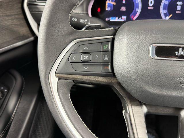 new 2026 Jeep Grand Cherokee car, priced at $45,297