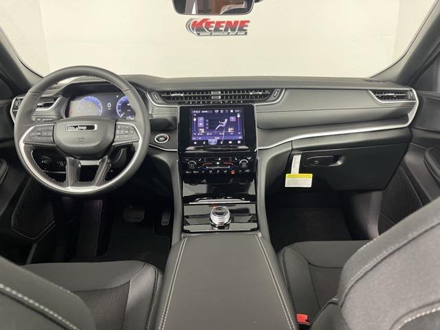 new 2025 Jeep Grand Cherokee car, priced at $36,127