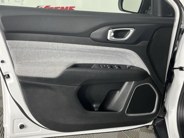 new 2025 Jeep Compass car, priced at $24,013