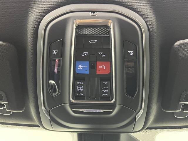 new 2025 Jeep Grand Cherokee car, priced at $41,191