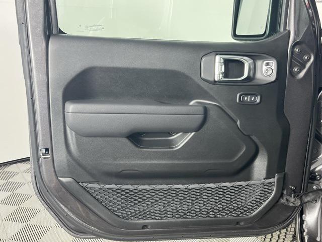 new 2025 Jeep Wrangler car, priced at $41,390