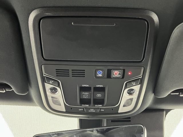 used 2020 Honda Pilot car, priced at $22,446