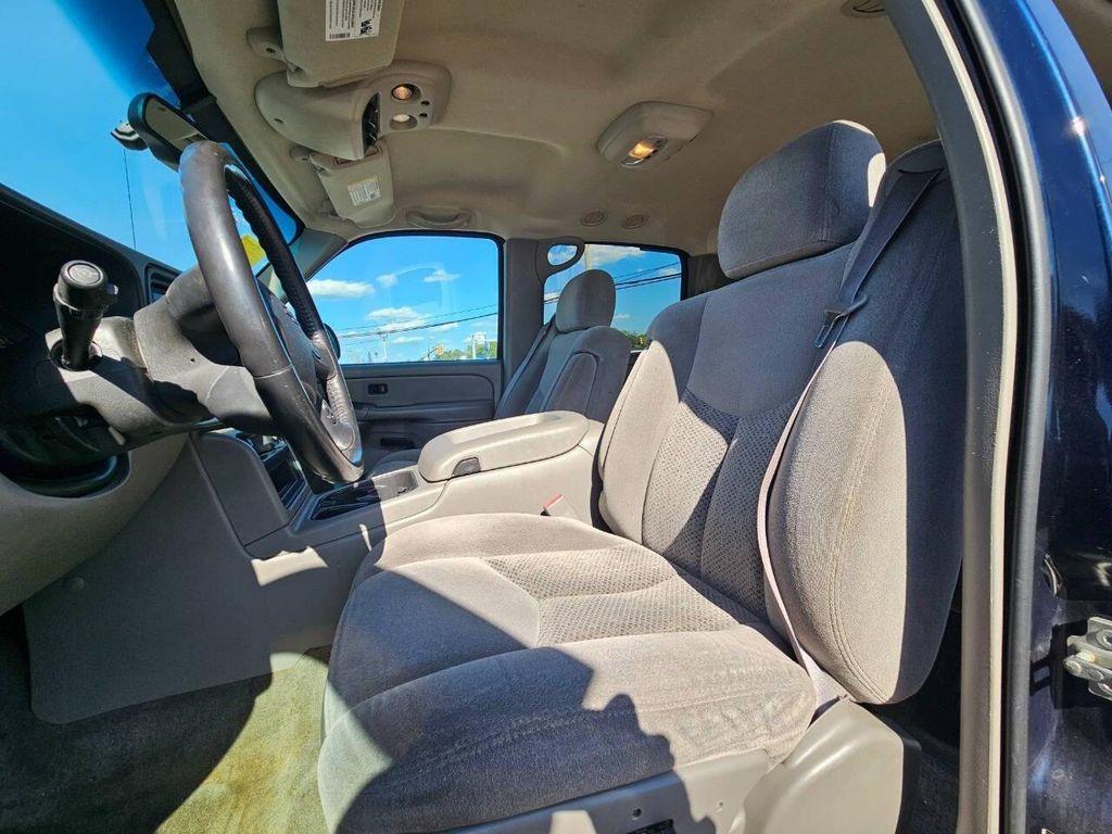 used 2005 Chevrolet Suburban car, priced at $9,488