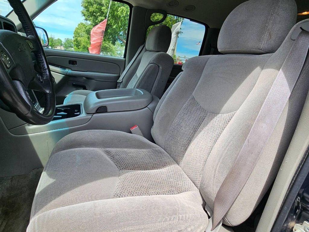 used 2005 Chevrolet Suburban car, priced at $9,488