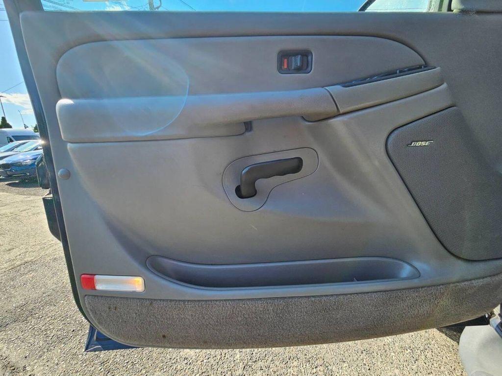 used 2005 Chevrolet Suburban car, priced at $9,488