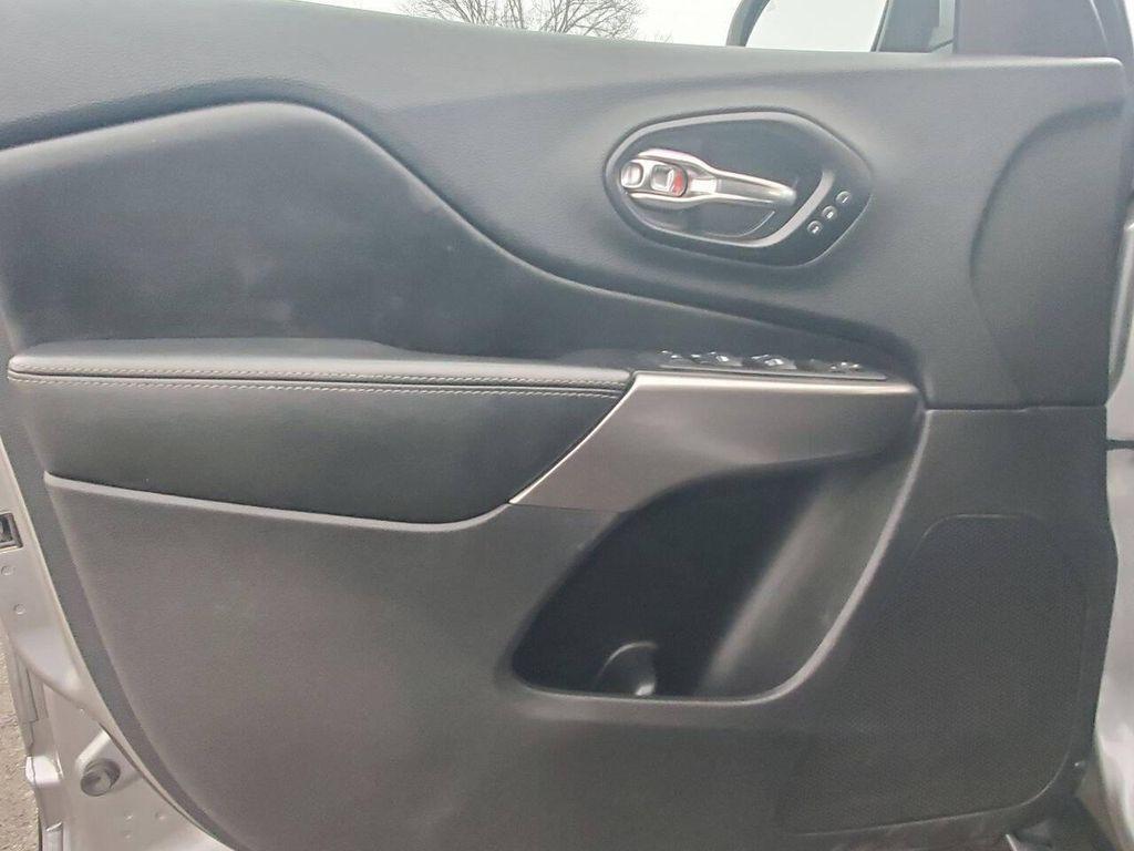 used 2021 Jeep Cherokee car, priced at $12,988