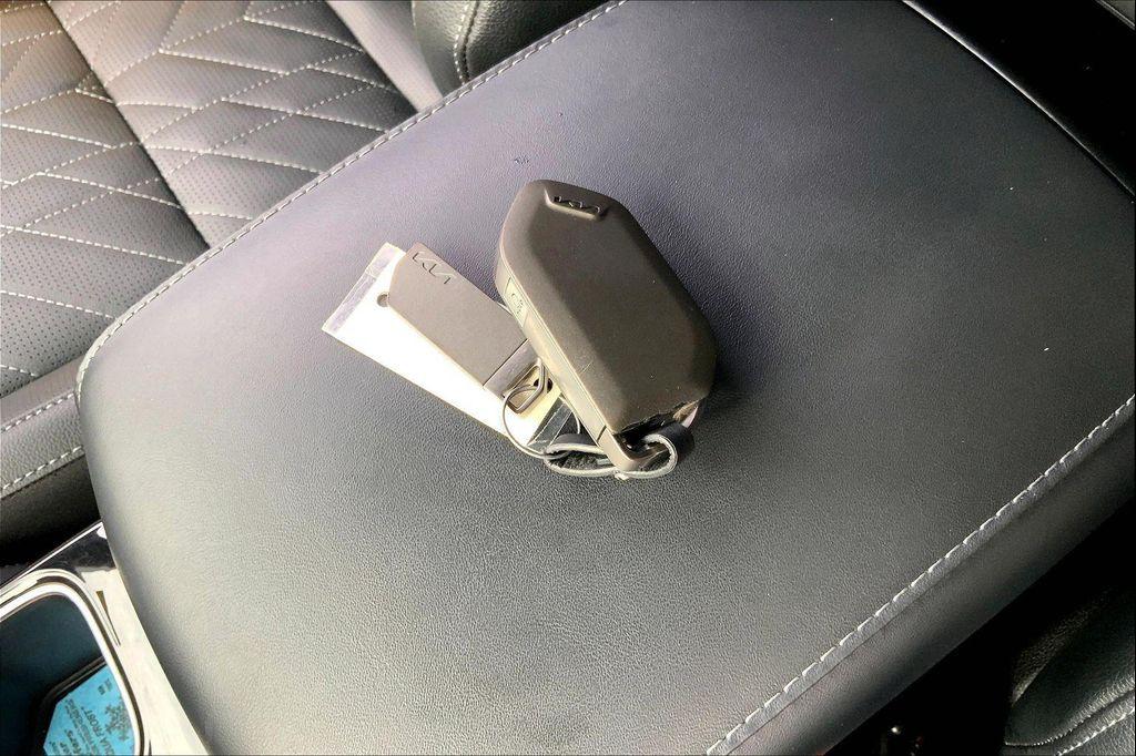 used 2024 Kia Telluride car, priced at $39,485