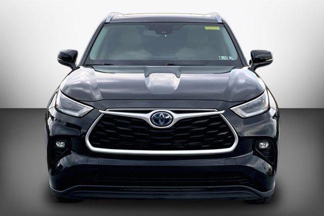 used 2021 Toyota Highlander Hybrid car, priced at $28,985