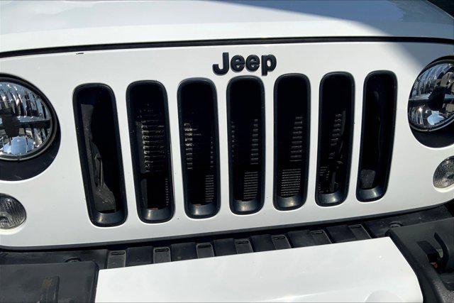2016 Bright White Clearcoat Jeep Wrangler Unlimited