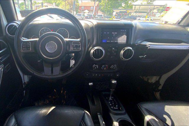 2016 Bright White Clearcoat Jeep Wrangler Unlimited