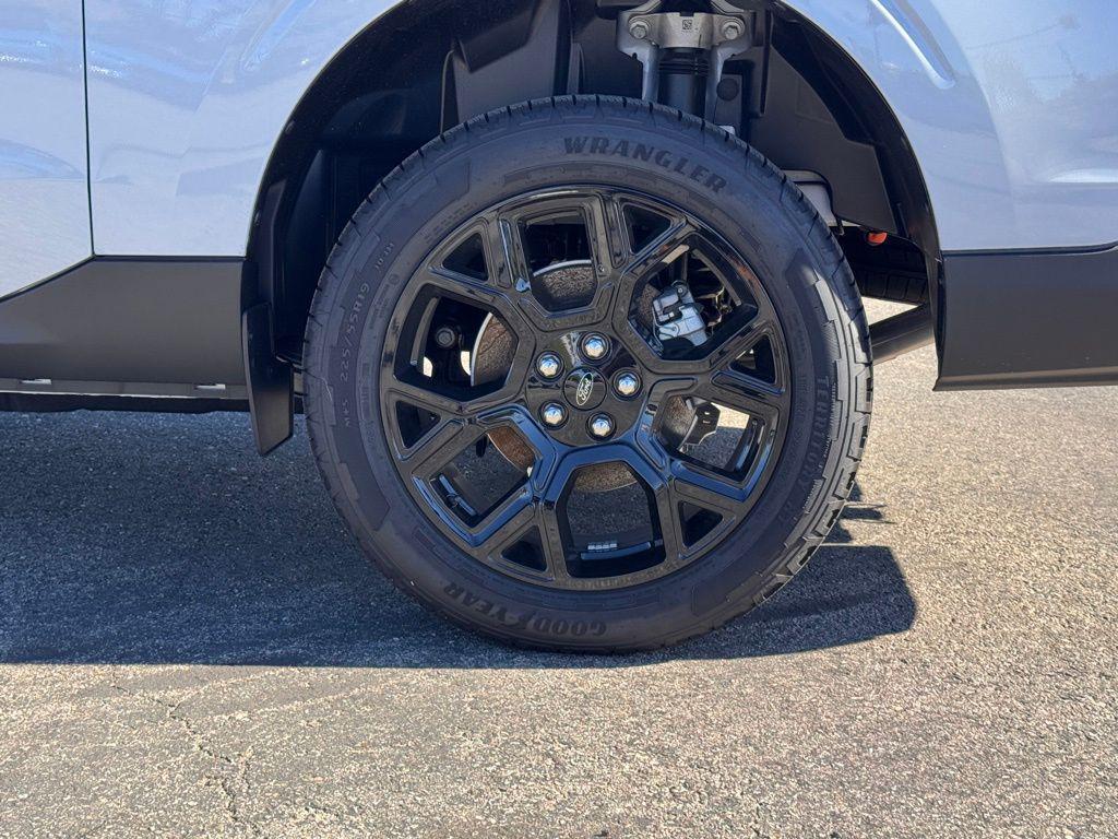 new 2025 Ford Maverick car, priced at $41,870