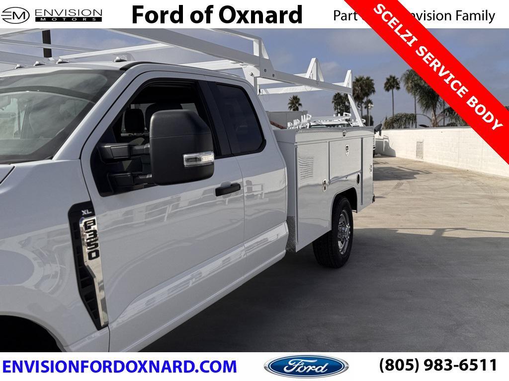 new 2025 Ford F-350 car, priced at $72,320