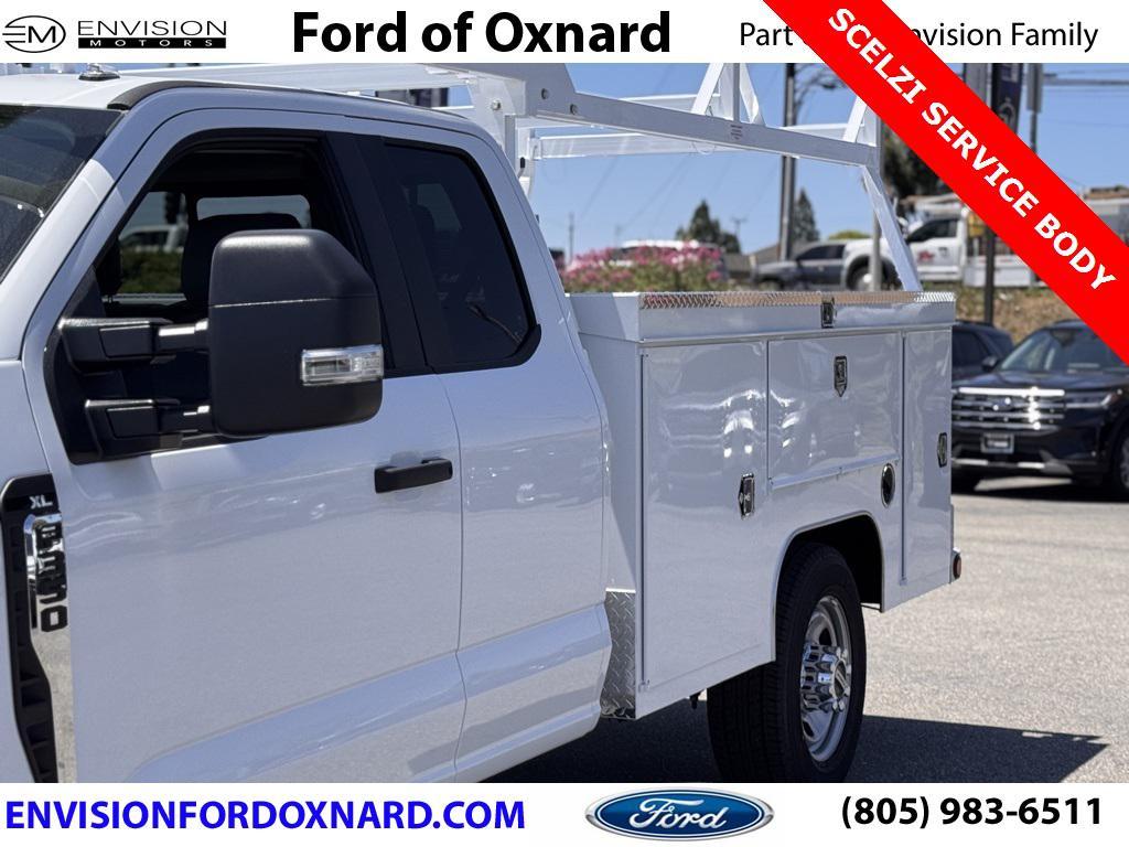 new 2025 Ford F-350 car, priced at $72,320