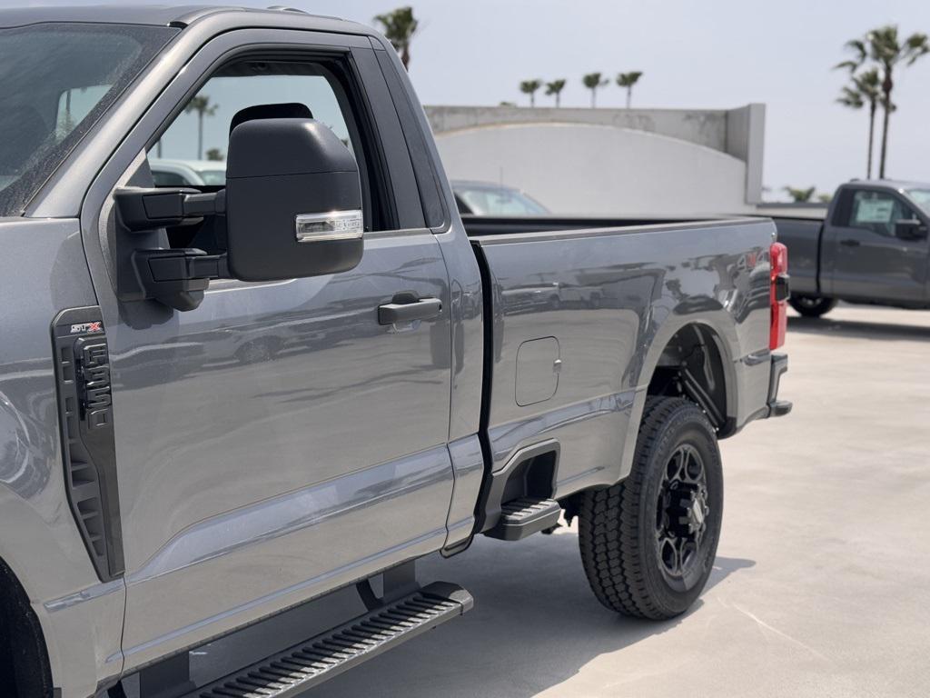 new 2025 Ford F-350 car, priced at $57,730