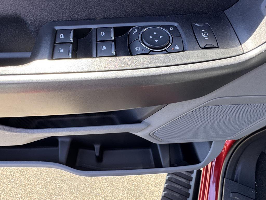 new 2025 Ford F-350 car, priced at $61,610