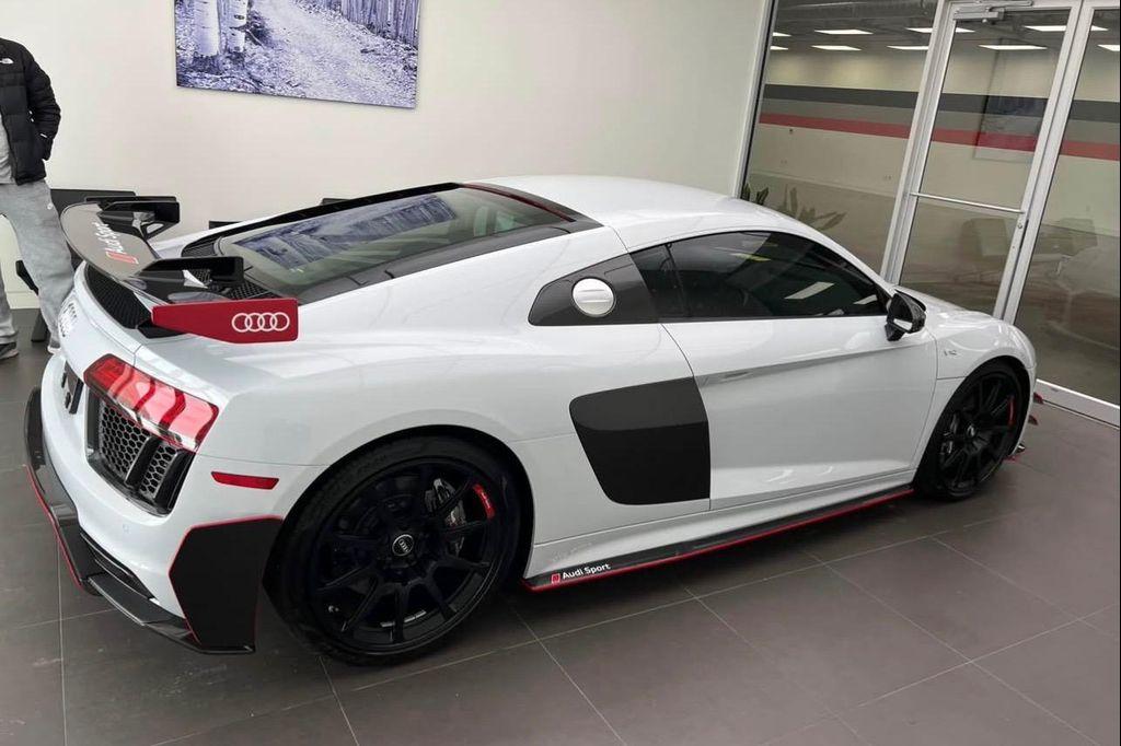 used 2018 Audi R8 car, priced at $289,900