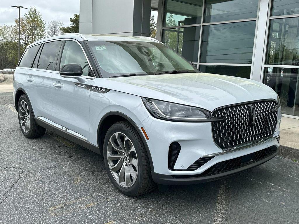 new 2025 Lincoln Aviator car, priced at $68,174