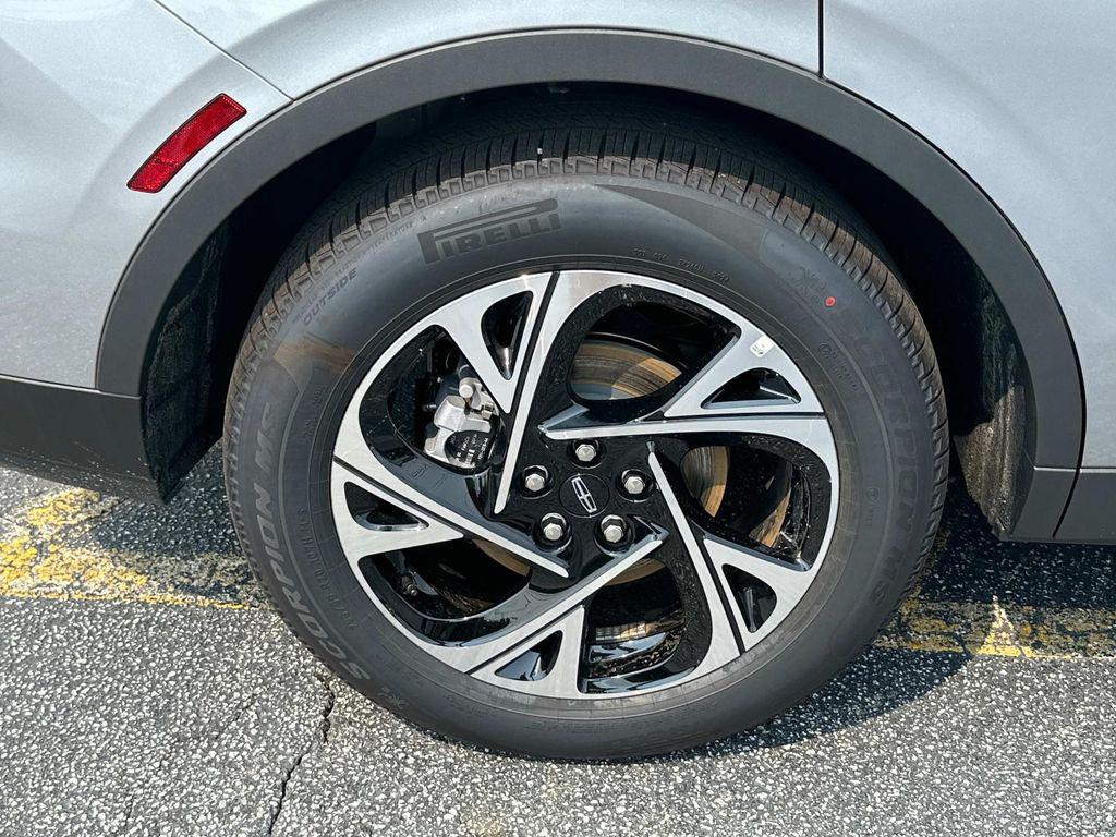 new 2025 Lincoln Nautilus car, priced at $58,520