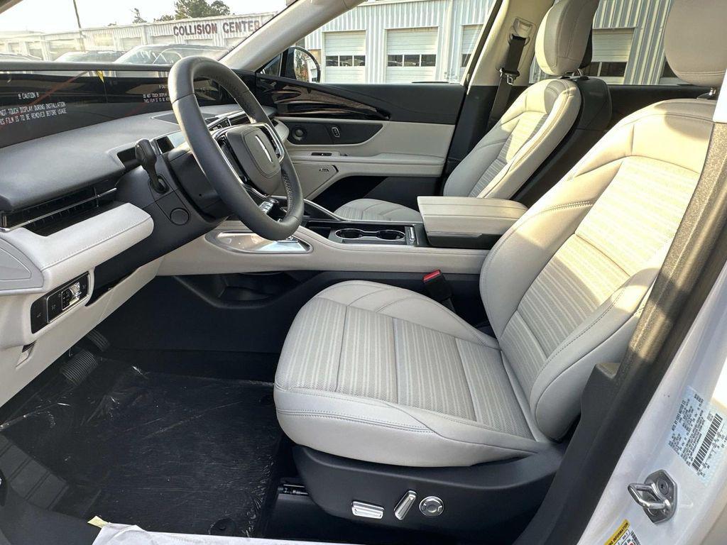 new 2026 Lincoln Nautilus car, priced at $63,701