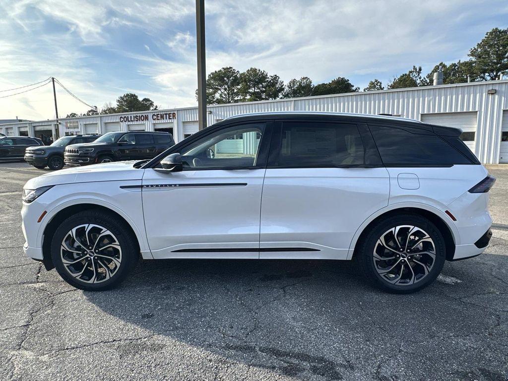 new 2026 Lincoln Nautilus car, priced at $63,701