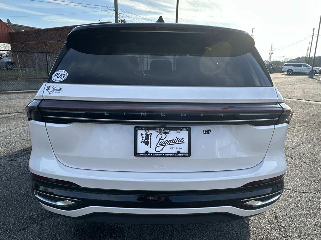 new 2026 Lincoln Nautilus car, priced at $63,701