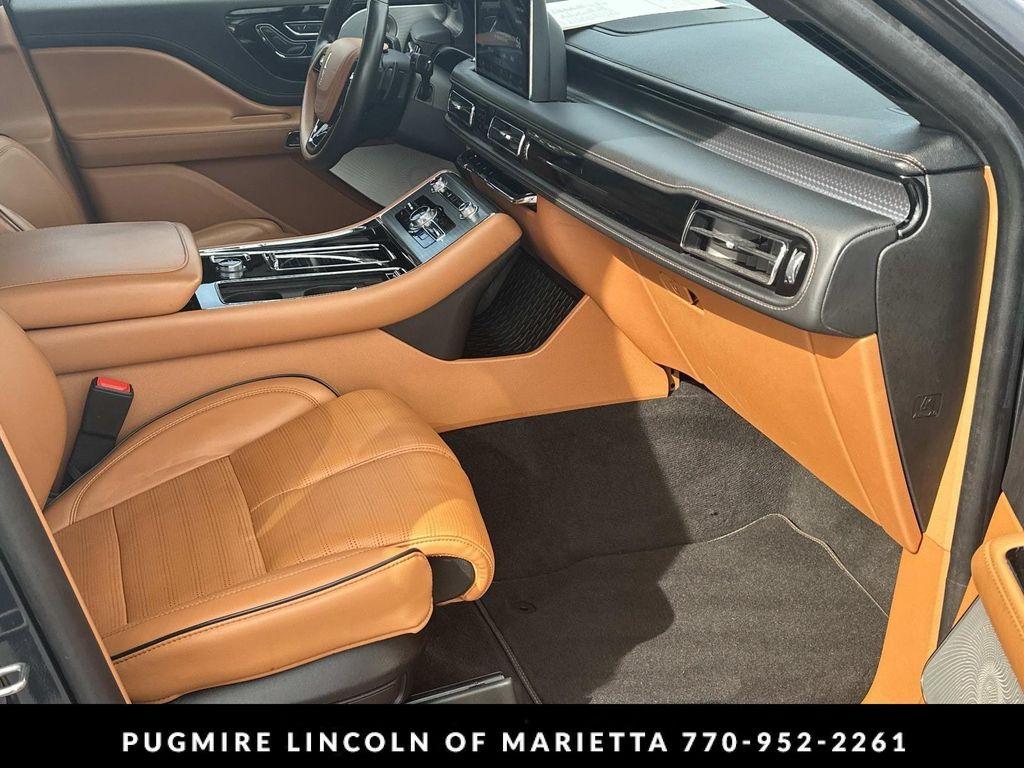 used 2023 Lincoln Aviator car, priced at $43,995