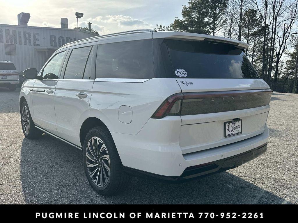 new 2026 Lincoln Navigator car, priced at $112,861