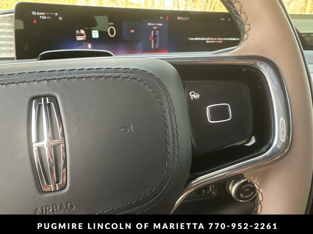 new 2026 Lincoln Navigator car, priced at $112,861
