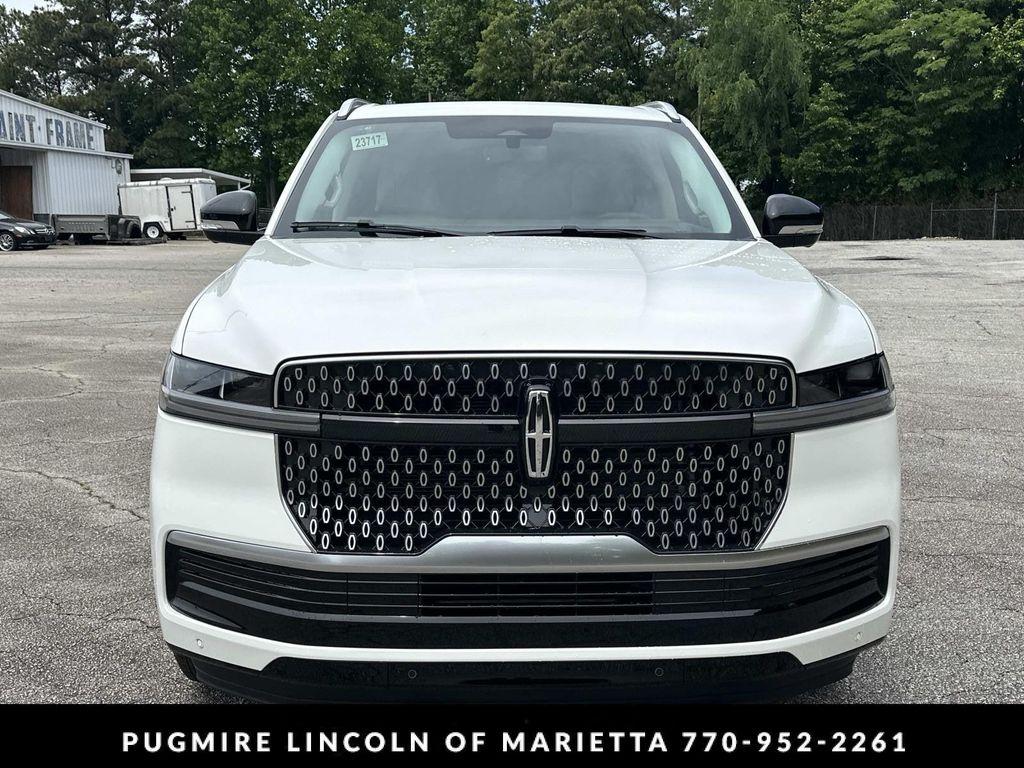 new 2026 Lincoln Navigator car, priced at $100,935