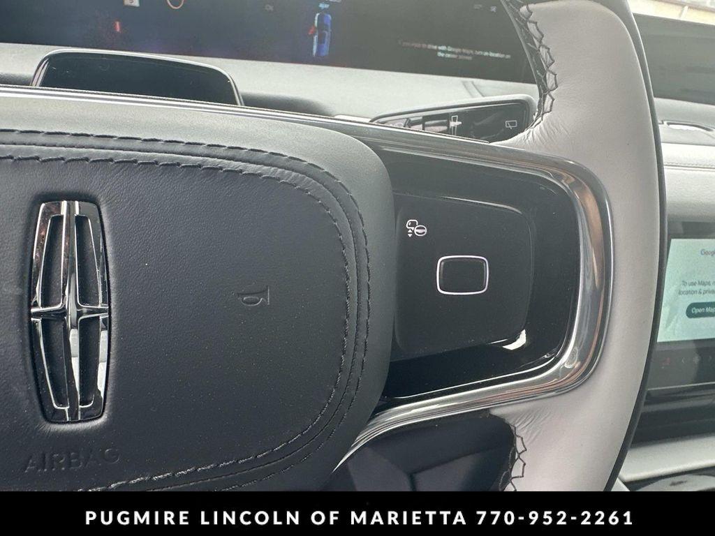 new 2026 Lincoln Navigator car, priced at $115,995