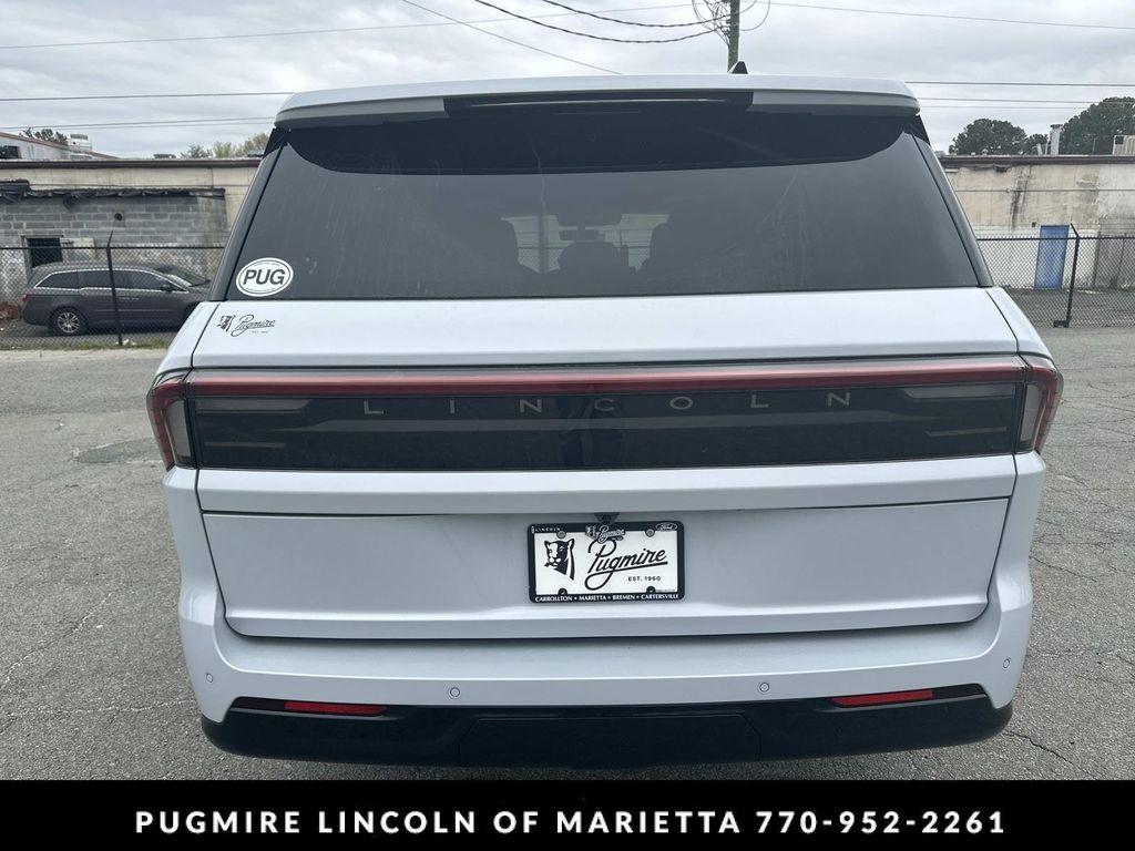 new 2026 Lincoln Navigator car, priced at $115,995