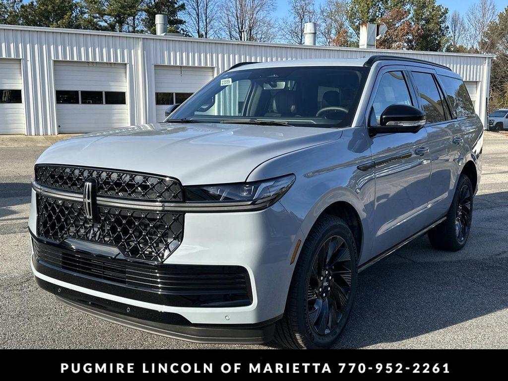 new 2025 Lincoln Navigator car, priced at $92,683