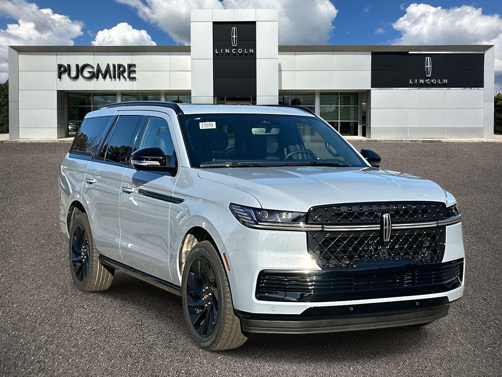 new 2025 Lincoln Navigator car, priced at $102,802