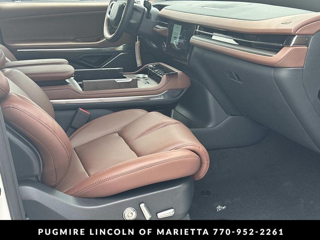 new 2026 Lincoln Navigator car, priced at $97,590